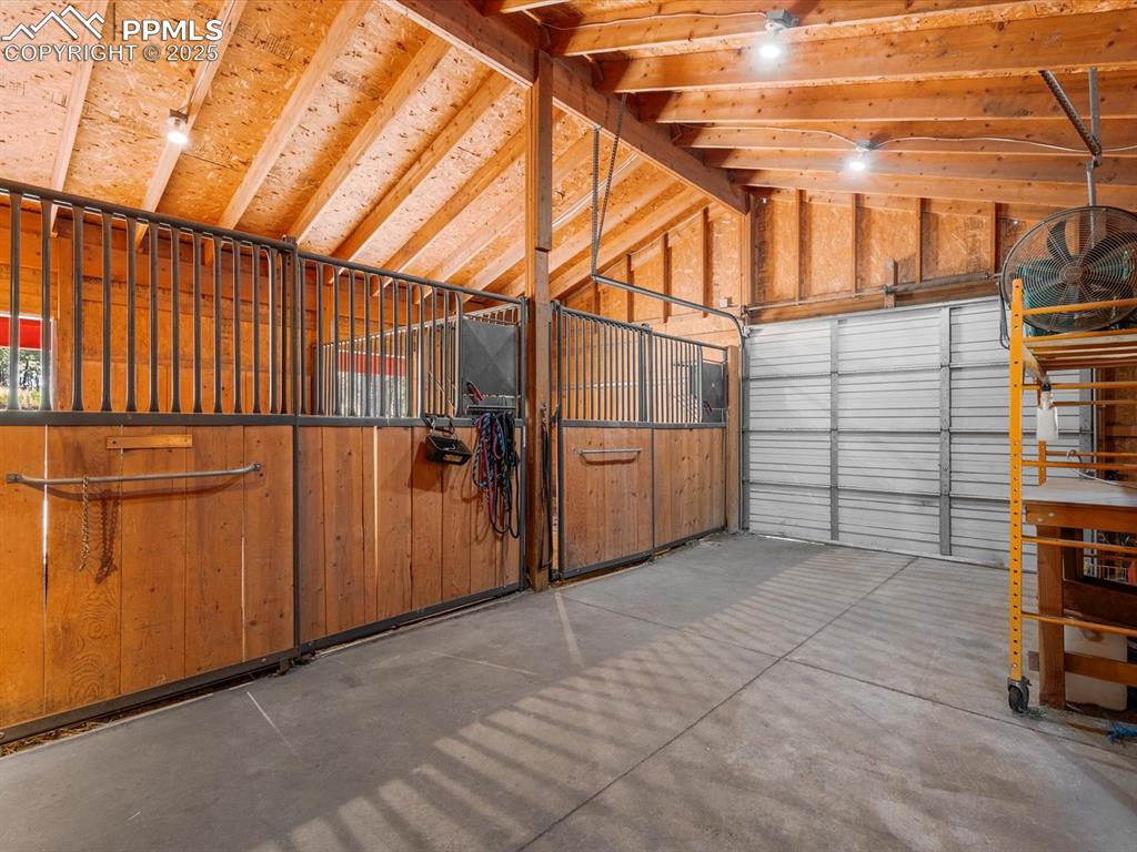 Image 26 of 31: Stable