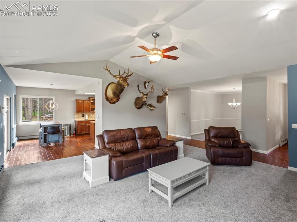 Image 4 of 31: Living Room