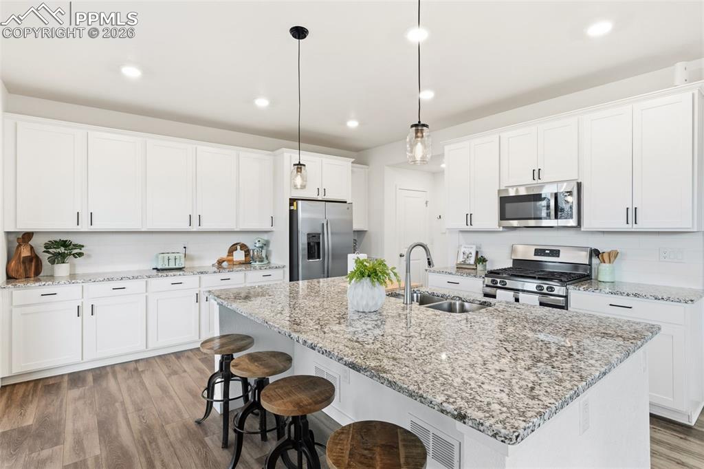 Image 9 of 43: Kitchen