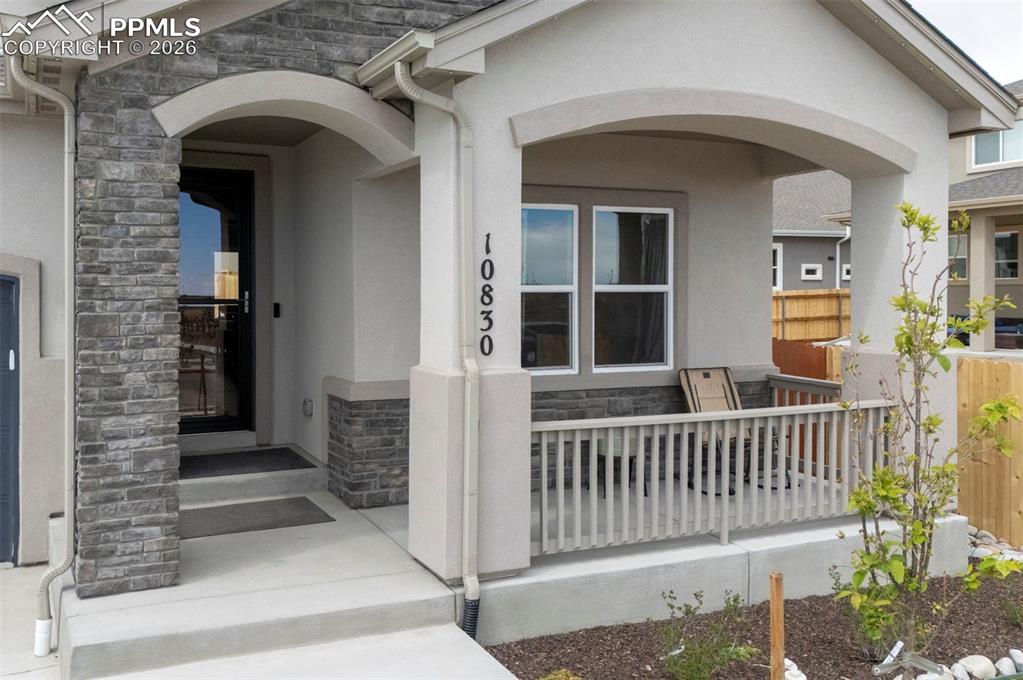 Image 3 of 48: Entry