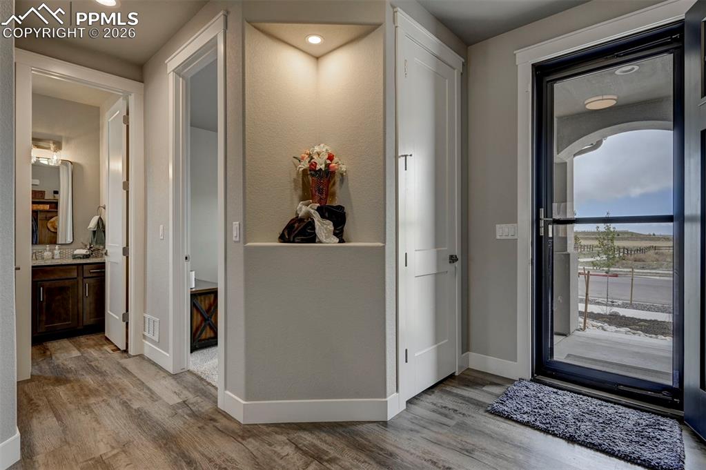 Image 6 of 48: Entry