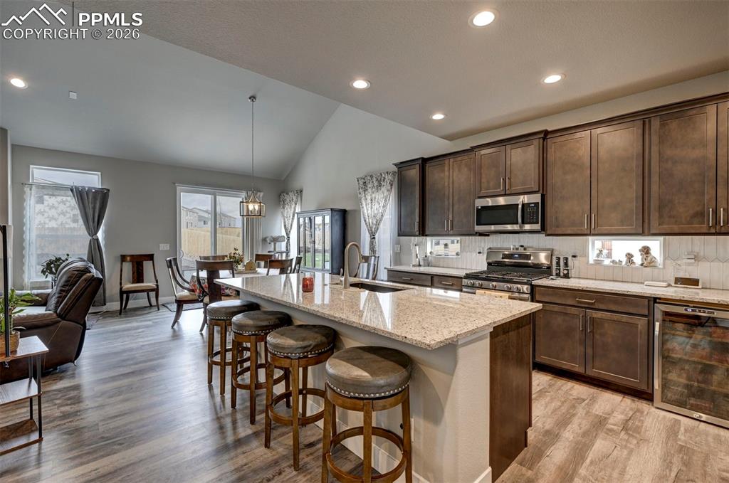 Image 9 of 48: Kitchen