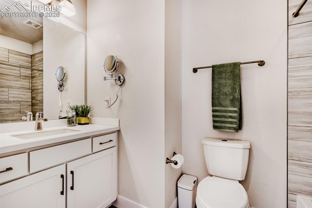 Image 19 of 45: Elegant Second Full Bathroom