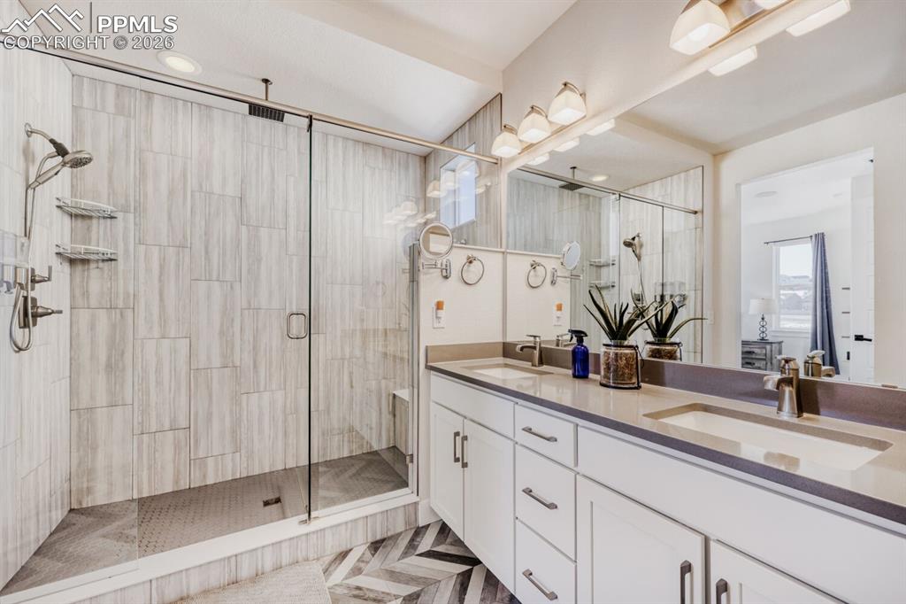 Image 20 of 45: Luxurious Primary Bathroom Ensuite