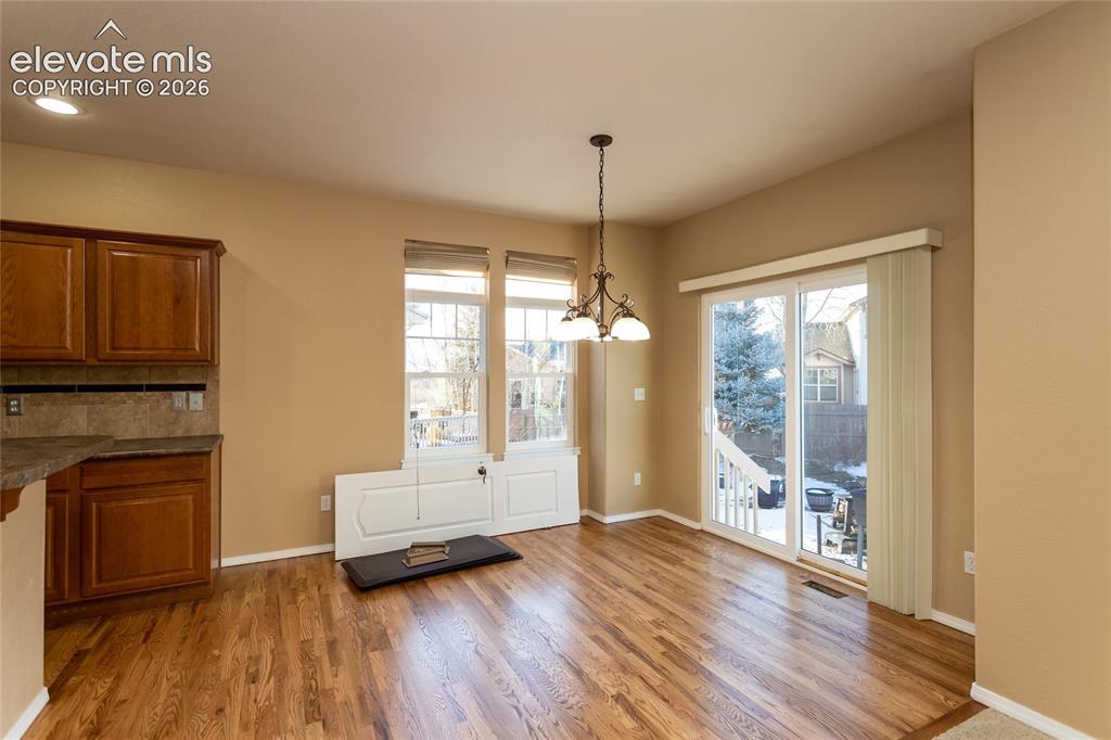 Image 12 of 48: Dining Area