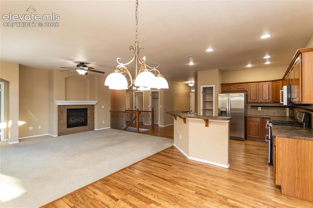 Image 14 of 48: Kitchen