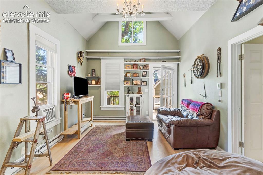 Image 10 of 25: Living Room