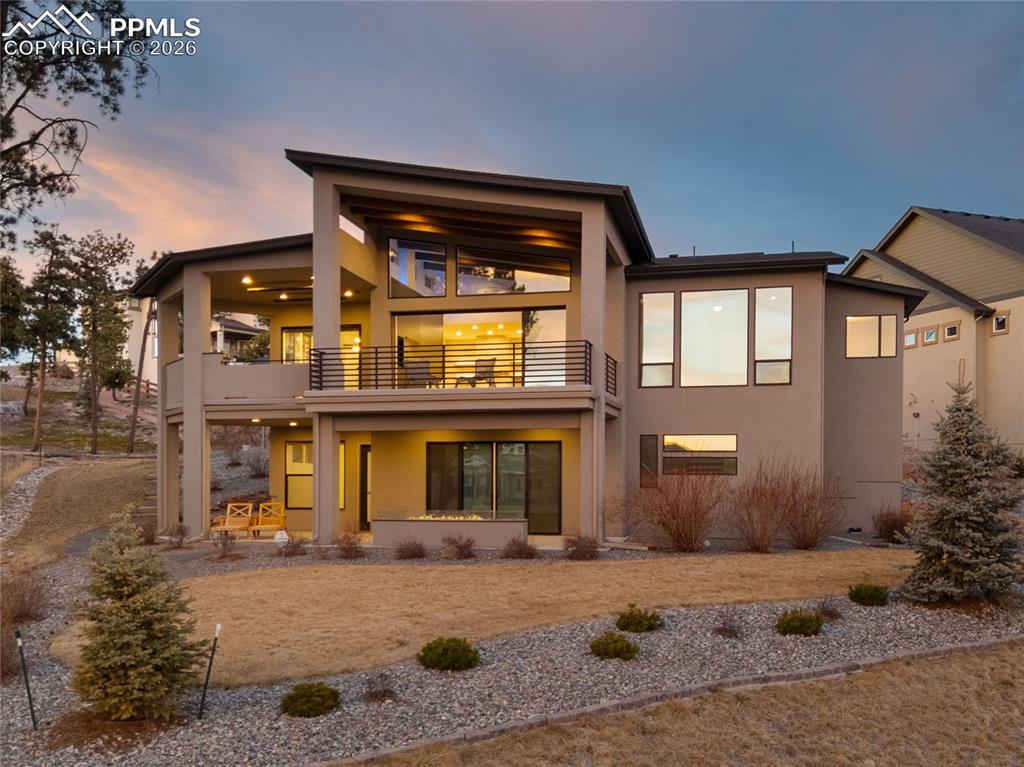 Image 2 of 50: Back of Structure