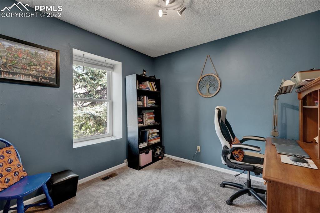 Listing 2559846, Image 12 of 35