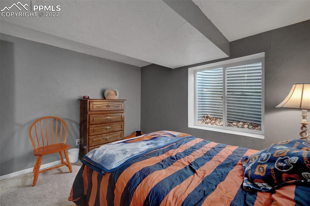 Listing 2559846, Image 23 of 35