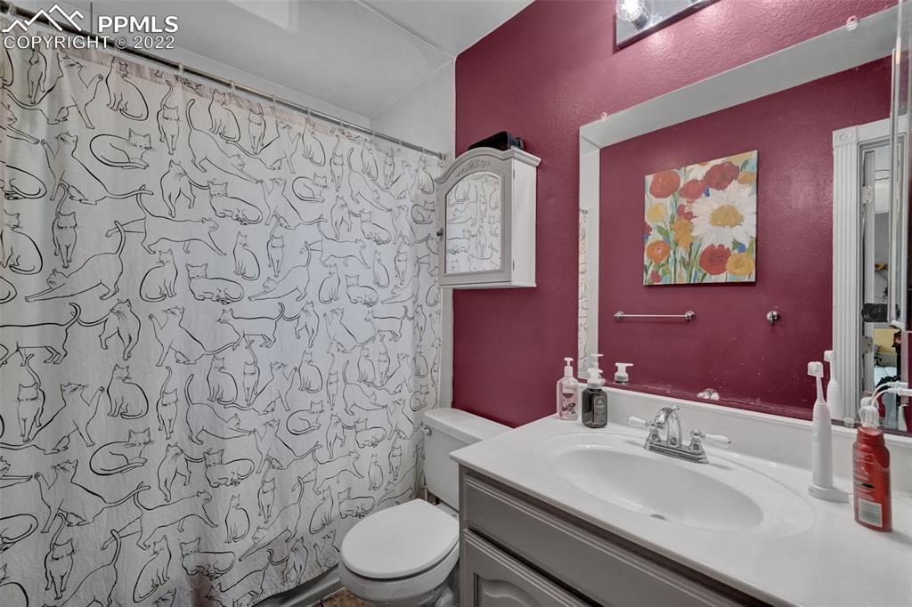 Listing 2559846, Image 25 of 35