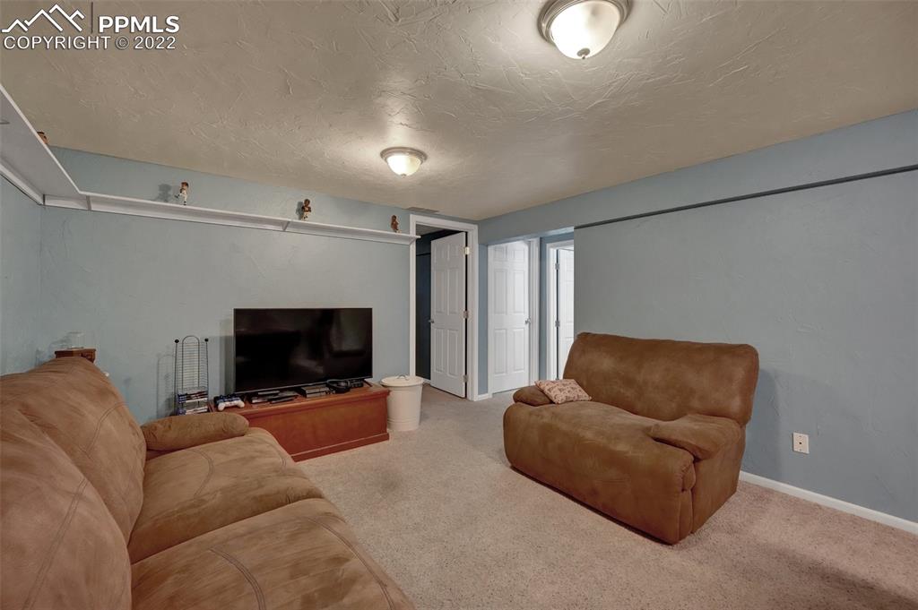 Listing 2559846, Image 26 of 35