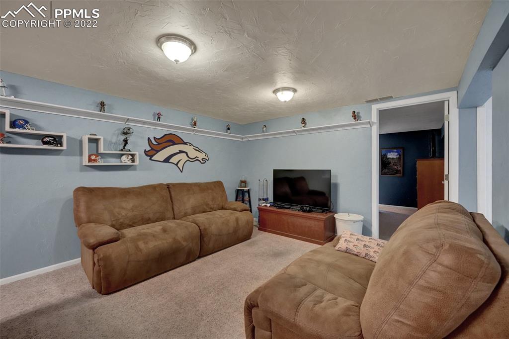 Listing 2559846, Image 27 of 35