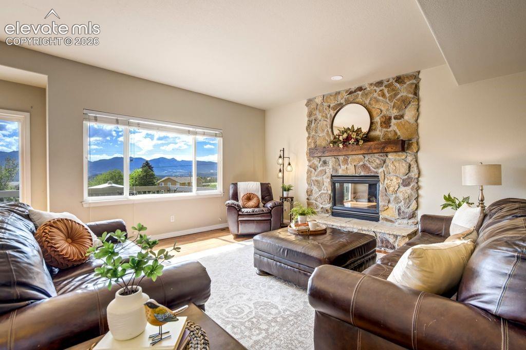 Image 18 of 46: Family Room