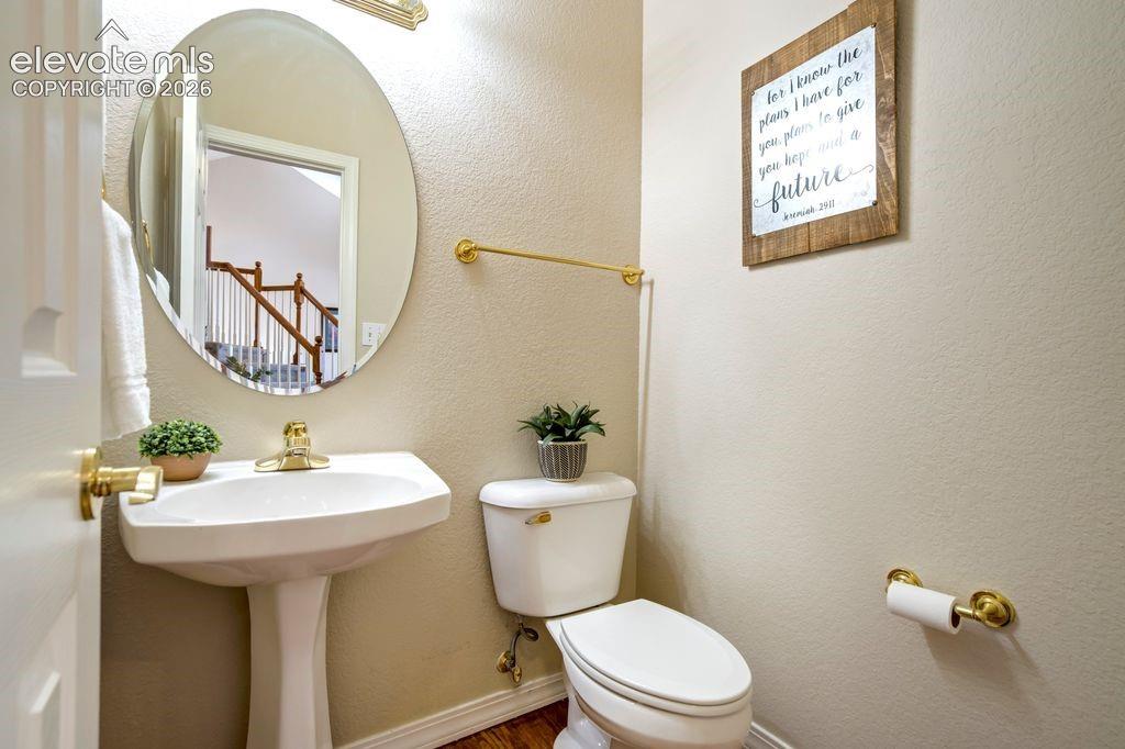Image 22 of 46: Bathroom