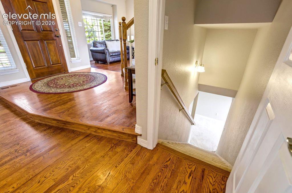 Image 8 of 46: Entry