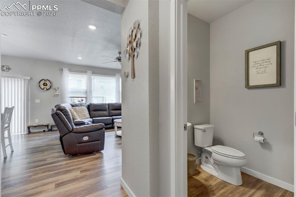 Image 17 of 45: Bathroom