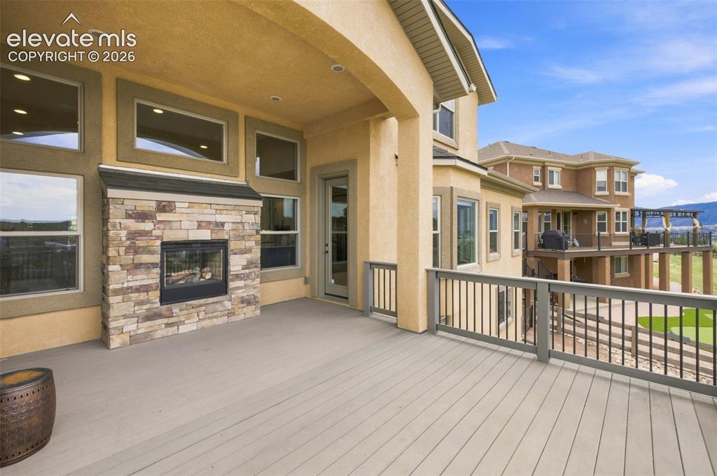 Image 11 of 47: Deck
