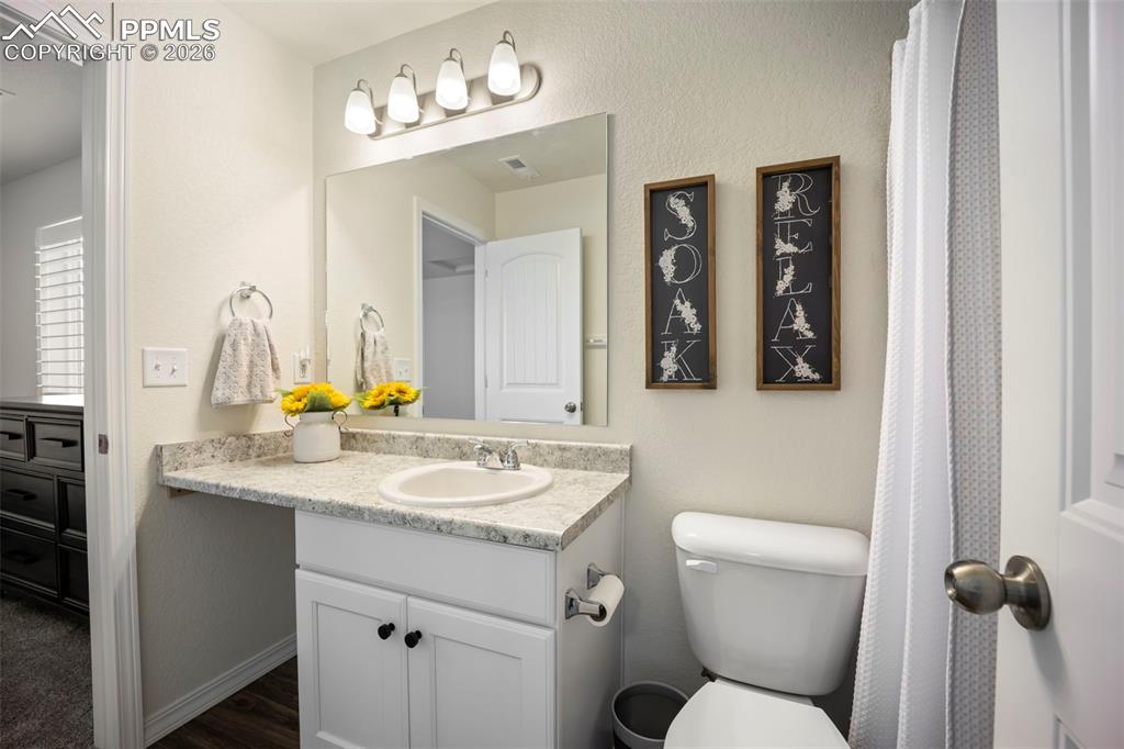 Image 26 of 38: Upper jack/jill bathroom