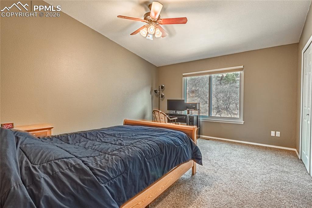 Image 26 of 41: Bedroom