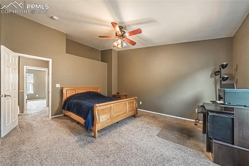 Image 27 of 41: Bedroom