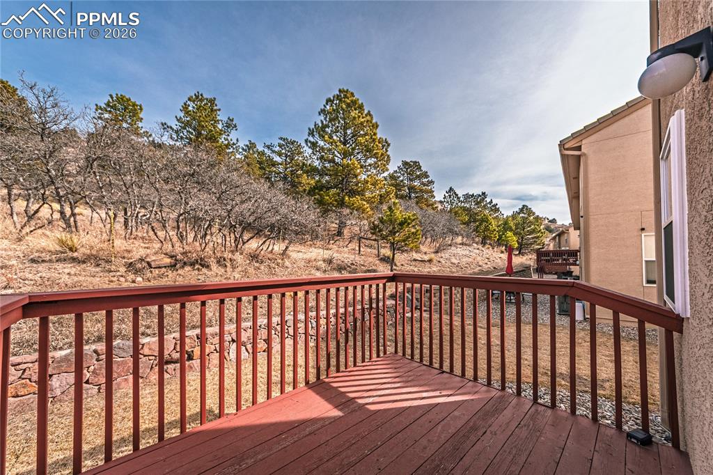 Image 35 of 41: Deck