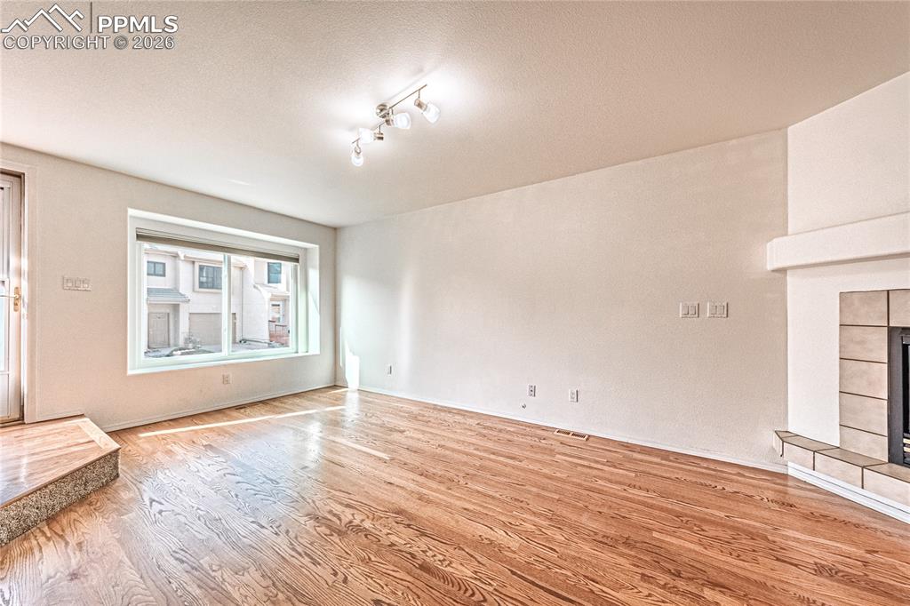 Image 9 of 41: Living Room