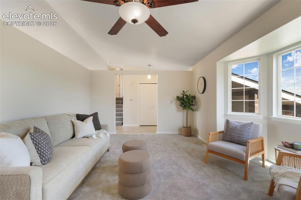 Image 7 of 50: Floor Plan