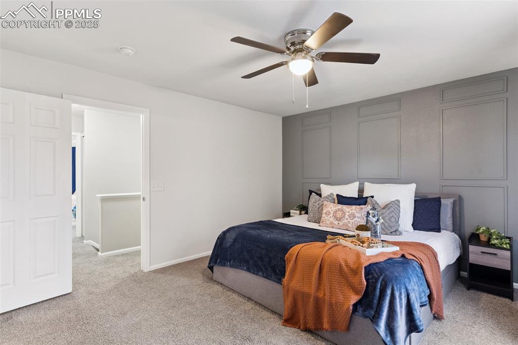 Image 18 of 32: Bedroom