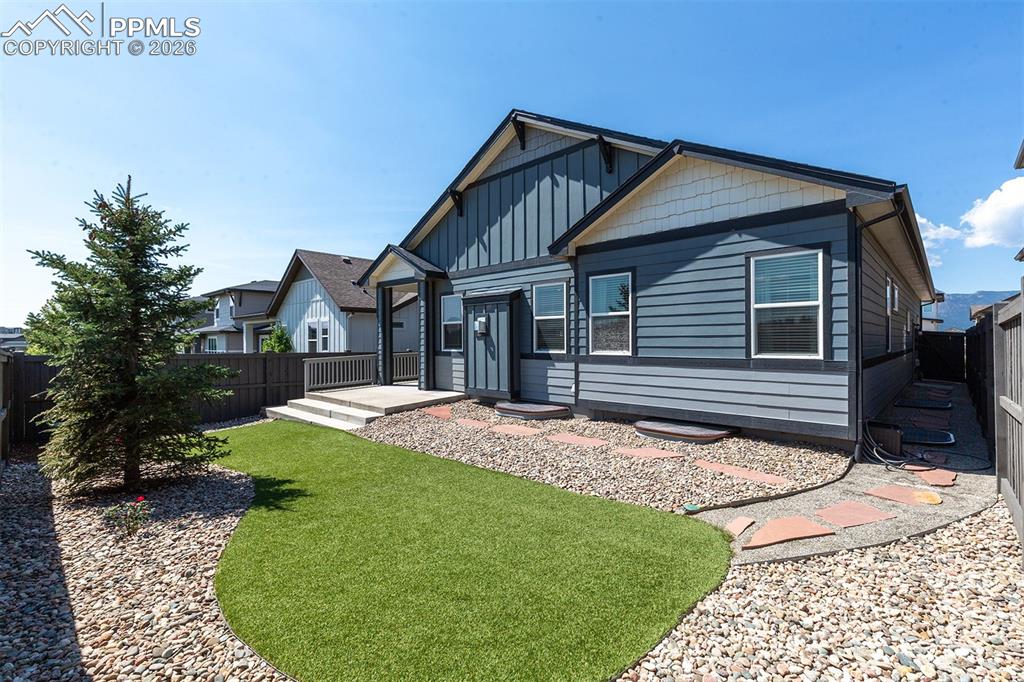 Image 34 of 46: Back of Structure