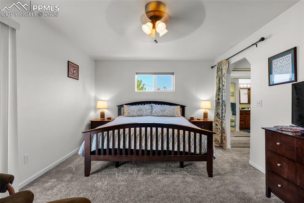 Image 20 of 42: Bedroom