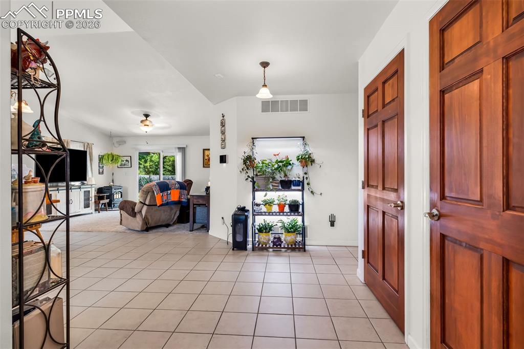 Image 3 of 42: Entry