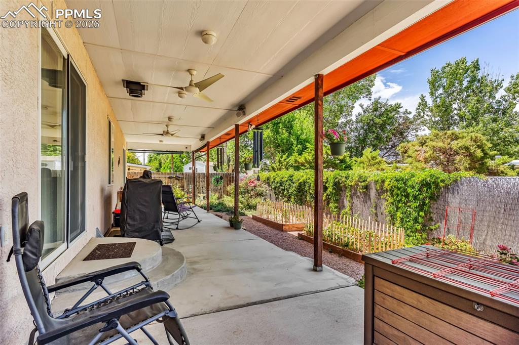 Image 34 of 42: Patio