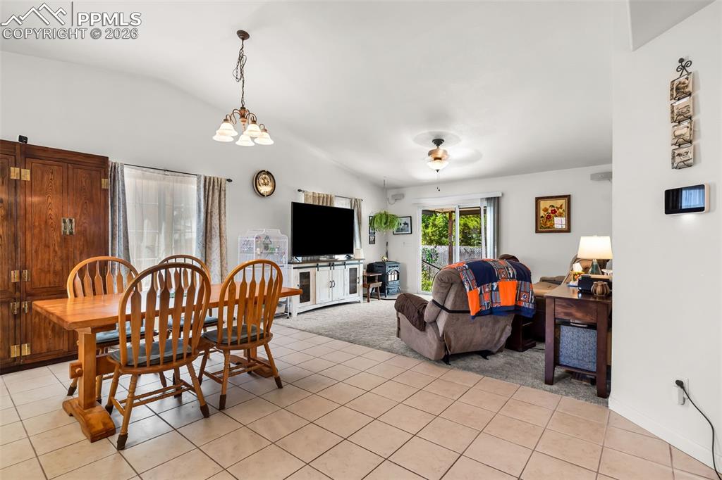 Image 4 of 42: Dining Area