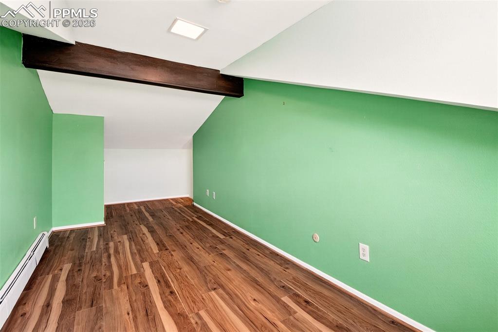 Image 20 of 36: Bonus Room