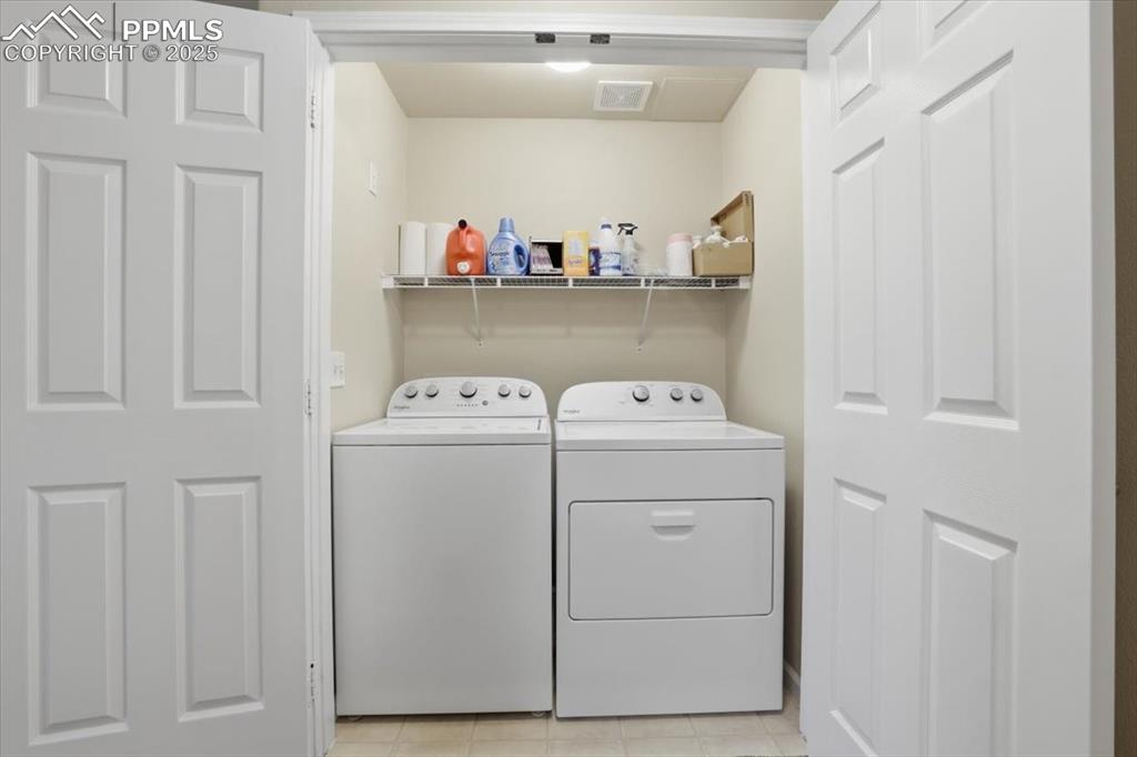 Image 13 of 28: Laundry