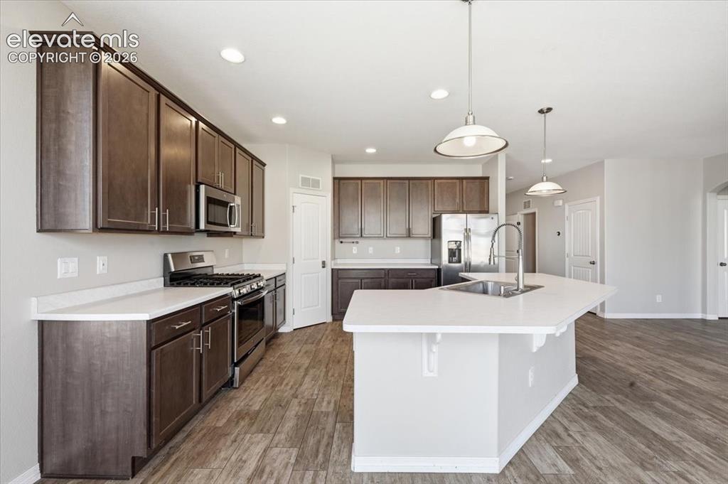 Image 13 of 29: Kitchen