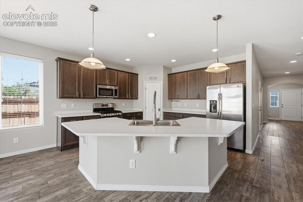 Image 14 of 29: Kitchen