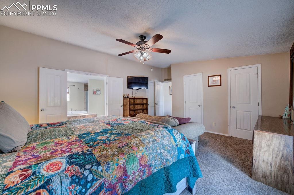 Image 31 of 39: Bedroom