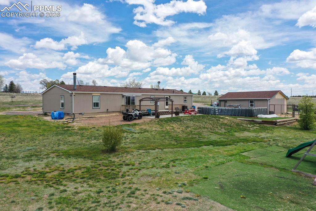 Image 39 of 39: Back of Structure