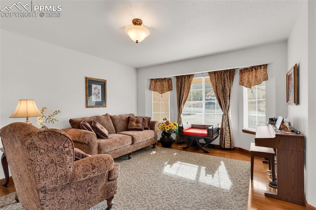 Image 6 of 49: Living Room