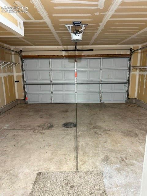 Image 44 of 44: Garage