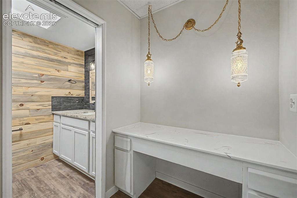 Image 21 of 29: Master Bathroom