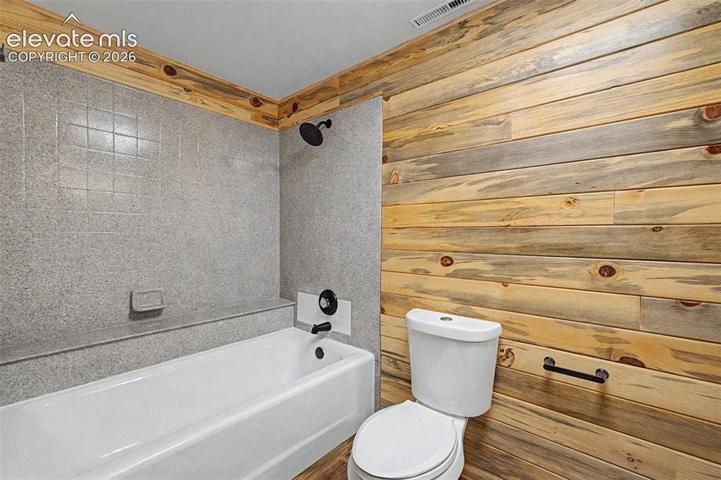 Image 23 of 29: Master Bathroom