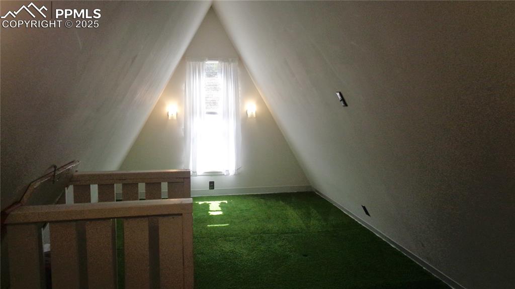 Image 11 of 26: Loft