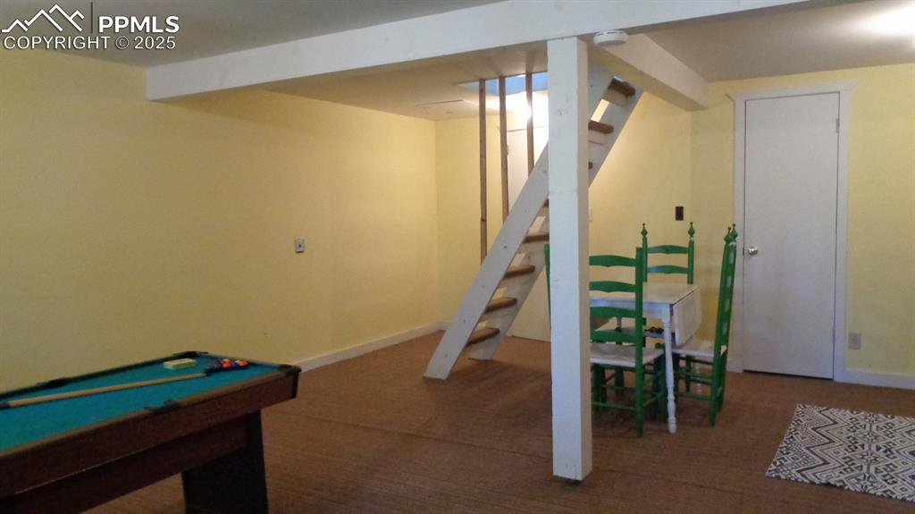 Image 13 of 26: Family Room