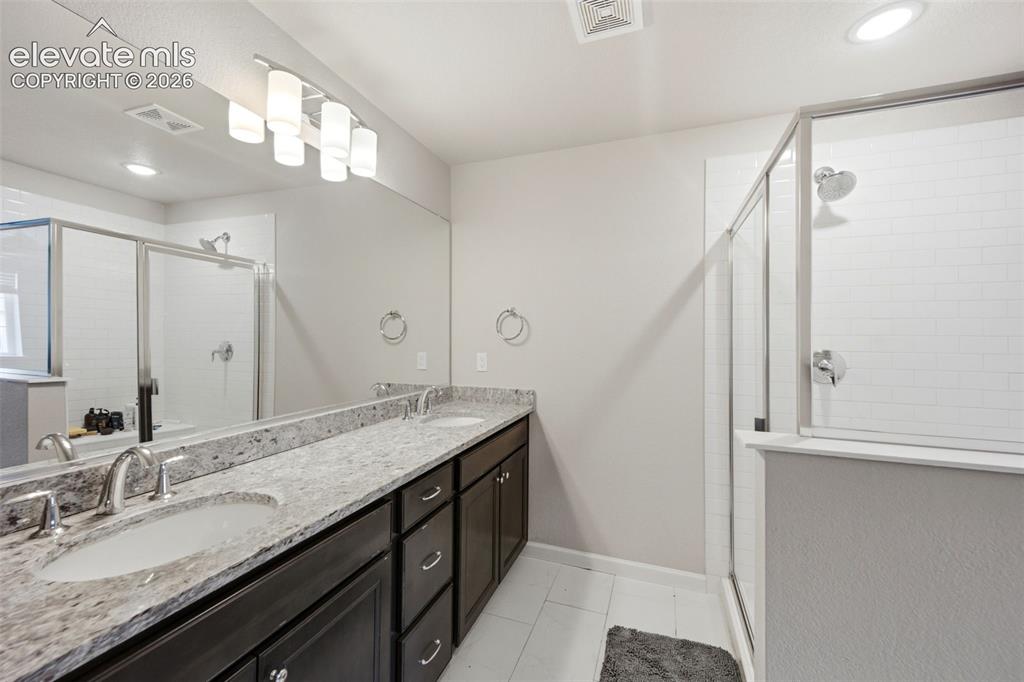 Image 25 of 45: Master Bathroom