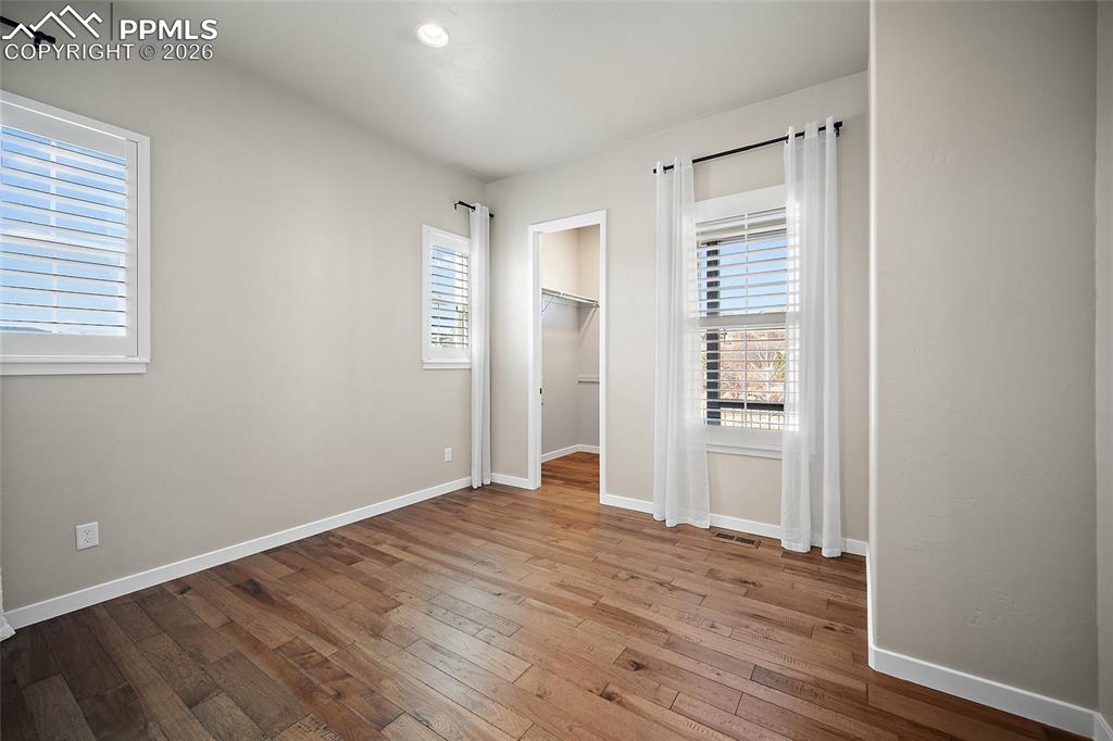 Image 24 of 48: Bedroom