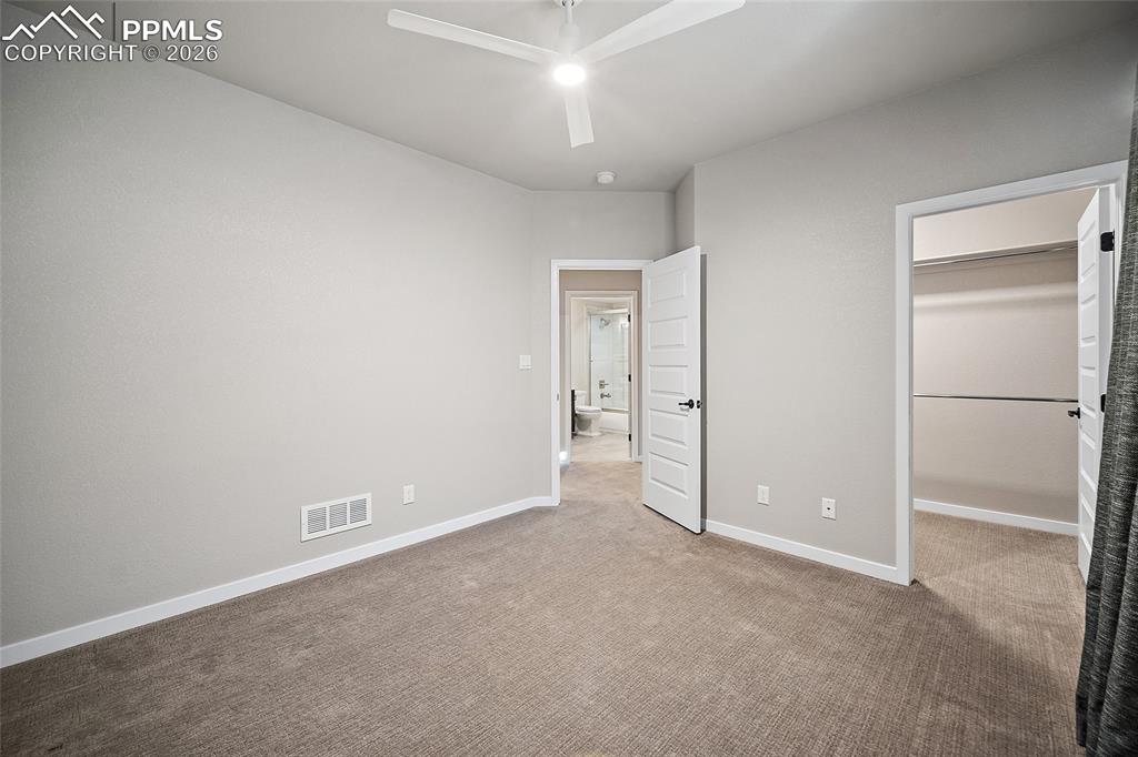 Image 40 of 48: Bedroom