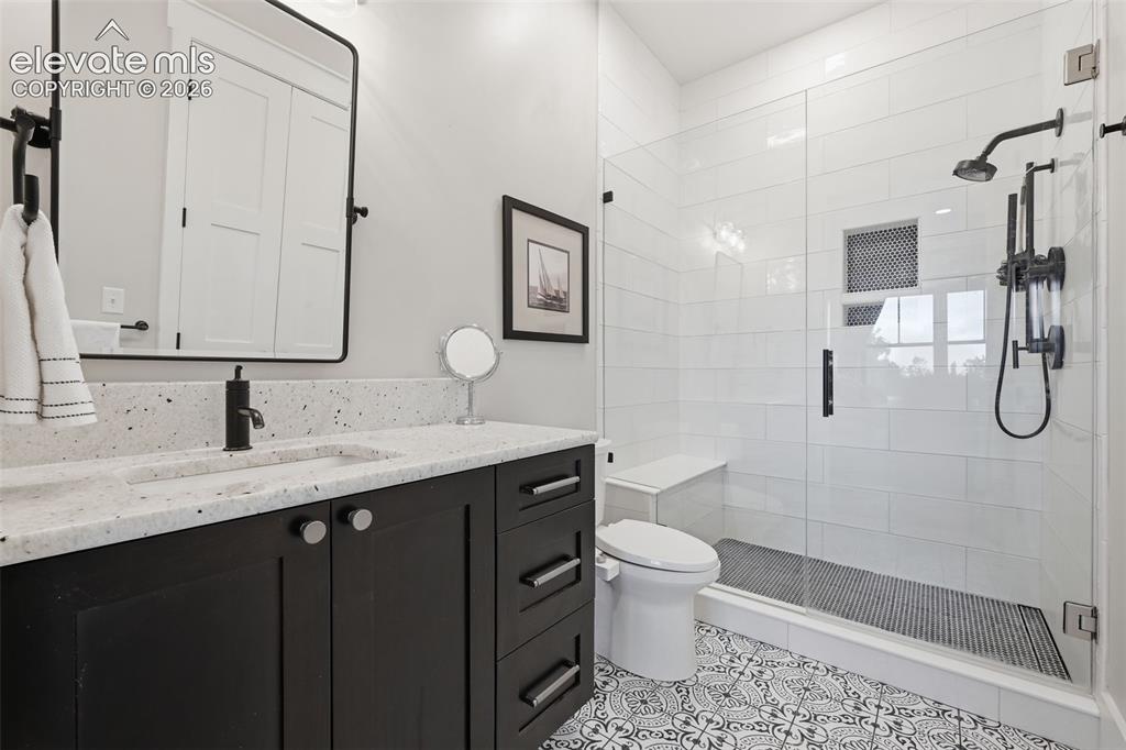 Image 33 of 50: Private Guest Ensuite